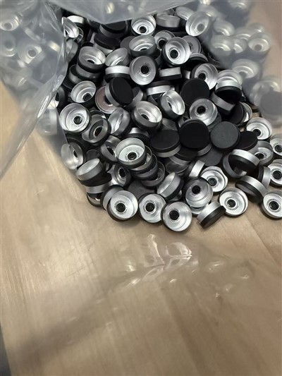 (504) Sterile 20 mm flip-off-hættehætteglasforseglinger, sort, groft mat, pose med 1000